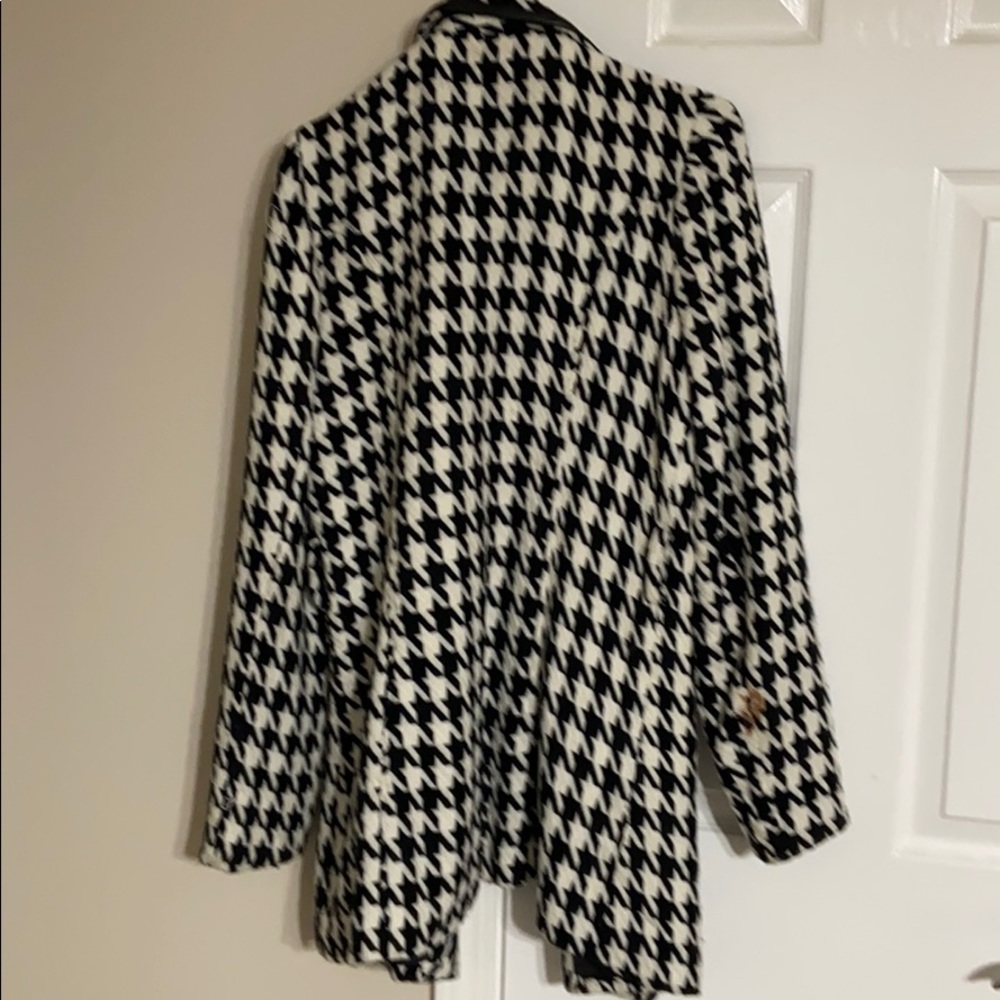 Coat - Picture 2 of 2